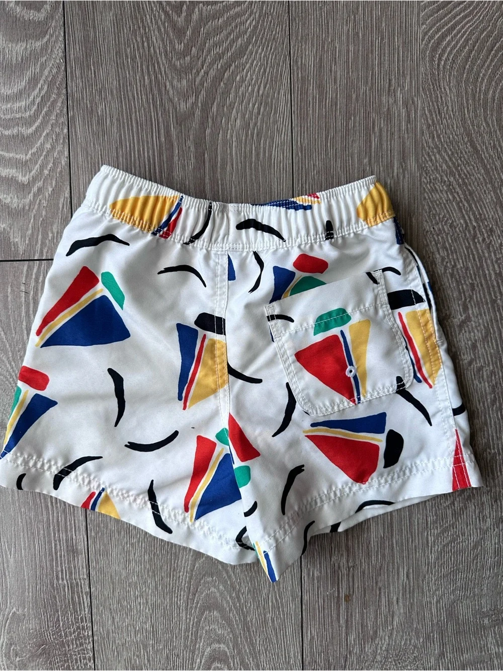 Hanna Andersson White Sailboat Print Shorts with Multicolor Accents